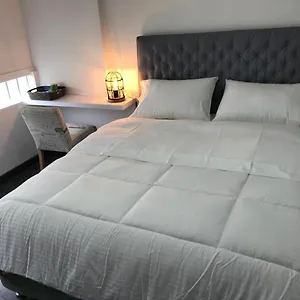 https://orange-trip.hotels-bogota.net
